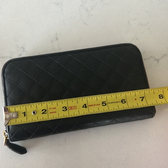 Quilted Prada saffiano leather wallet - Picture 12 of 12